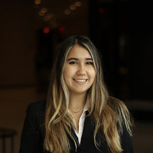 Meet your Posher, Ariana
